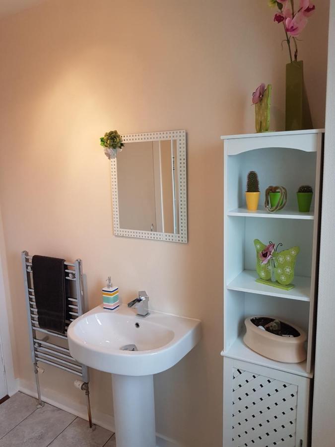 Spacious 2 Double Bedrooms House For A Relaxing Stay. South Kessock Eksteriør bilde